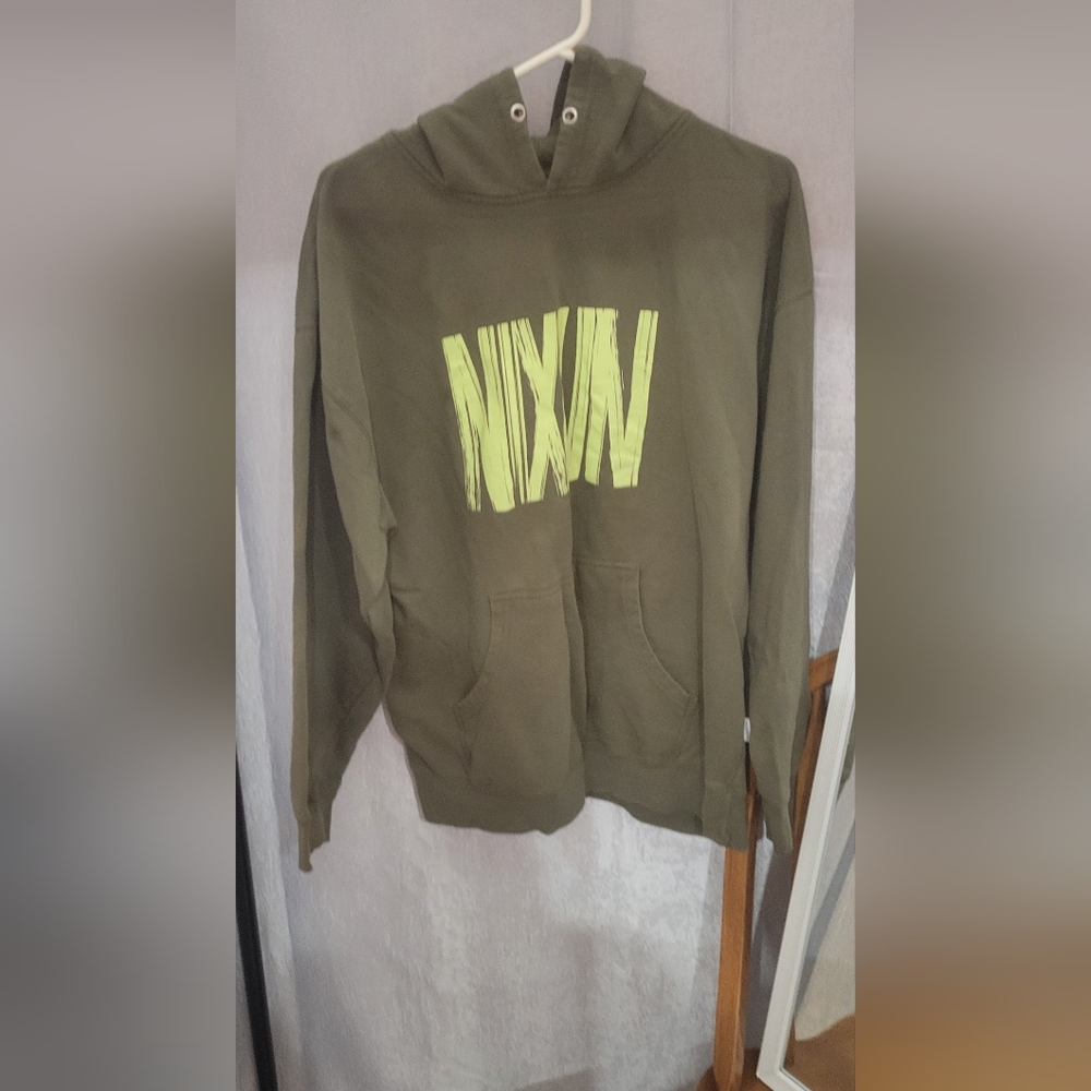 Men's Nixon Hoodie